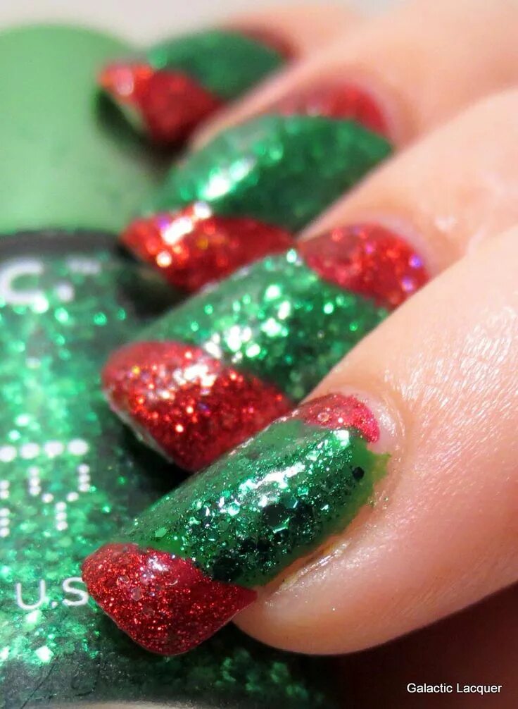 Красно зеленые ногти маникюр Christmas Nails Christmas nail art, Christmas nail designs, Green nail art