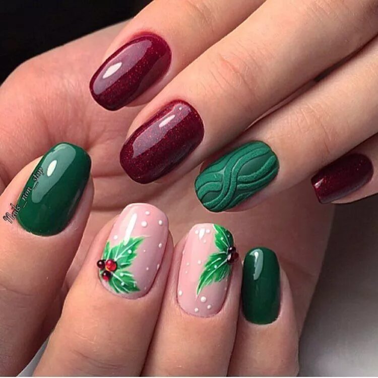 Красно зеленый маникюр 2024 Новогодний маникюр 2021 гель-лаком, 150 фото Trendy nail art designs, Trendy nai