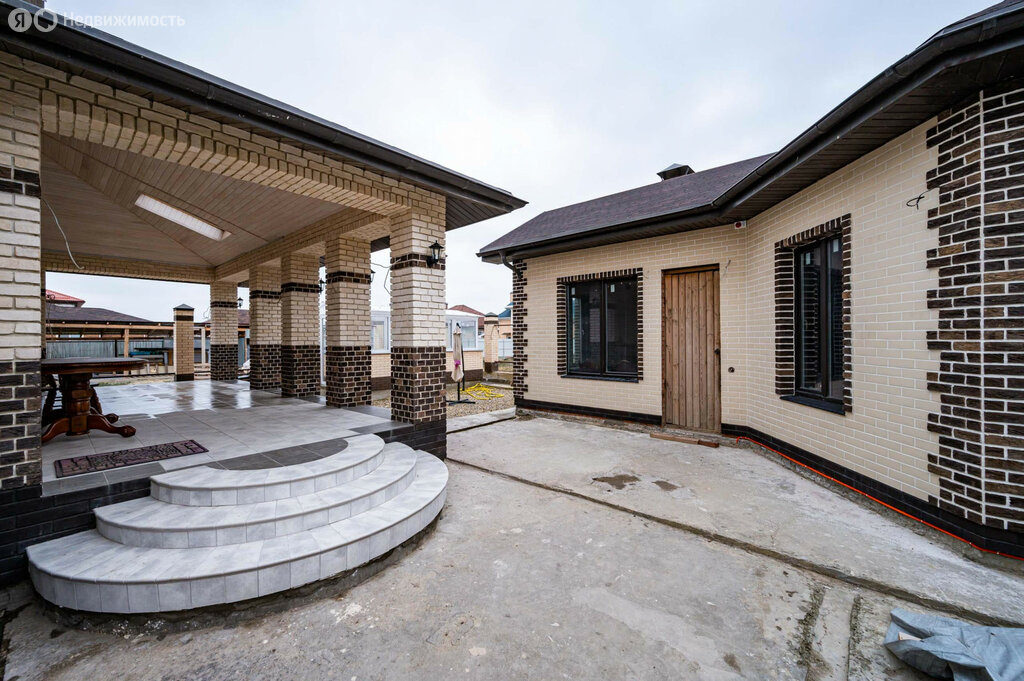 Краснодар немецкая деревня продажа домов цены фото Купить дом 309 м² по адресу Краснодар, улица Писателя Степанова, 13 - id 7567095