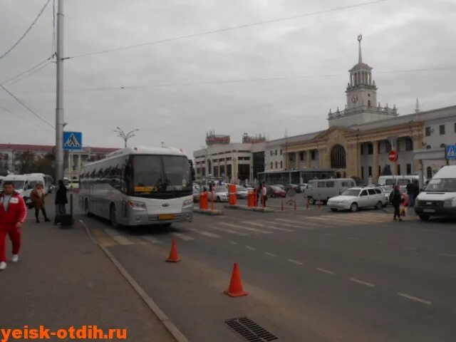 Краснодарский автовокзал привокзальная площадь 5 фото Железнодорожные вокзалы Краснодара Семейная гостиница У Азовского моря в Ейске. 