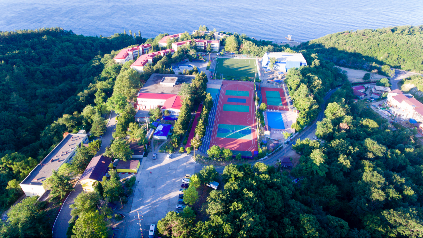 Краснодарский край лагерь фото Футбольный лагерь для детей FCBARS CAMP