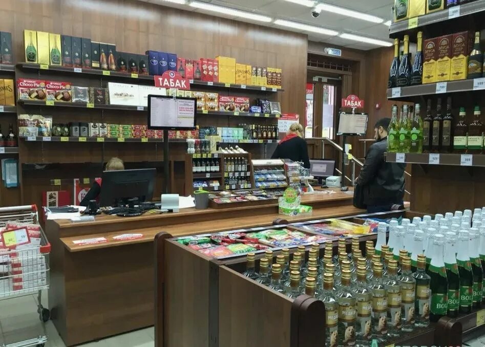 Красное белое интерьер магазина Продаётся действующий арендный бизнес!