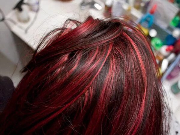 Красное мелирование на темные волосы фото Red Shine Red highlights in brown hair, Red hair with highlights, Red hair color