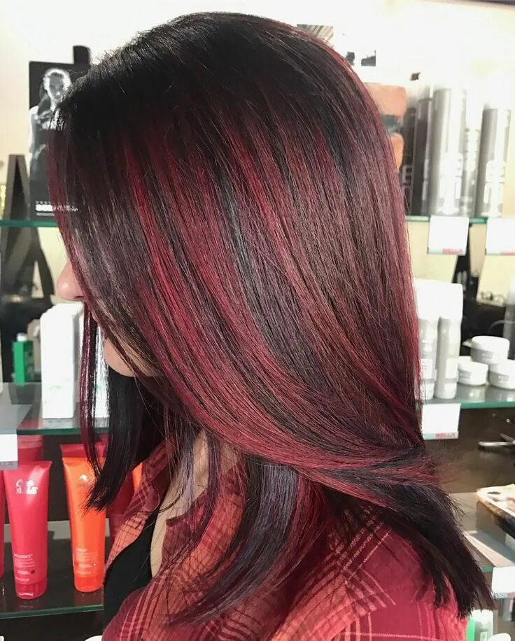 Красное мелирование на темные волосы фото 50 Shades of Burgundy Hair Color Trending in 2024 Dark burgundy hair, Burgundy h