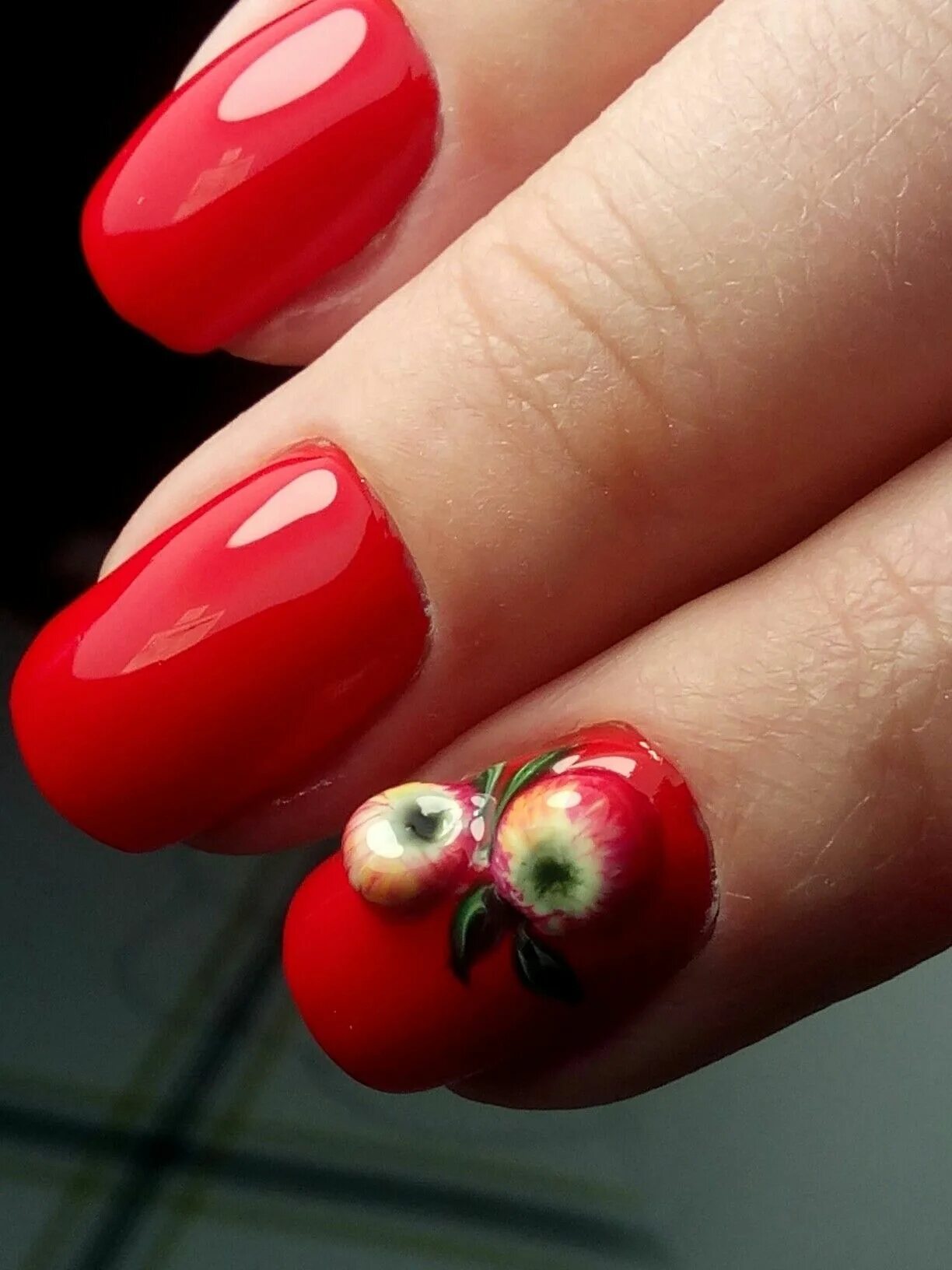 Красное яблоко мастера маникюра Яблочки Gel nail art, Nail designs, Hair and nails