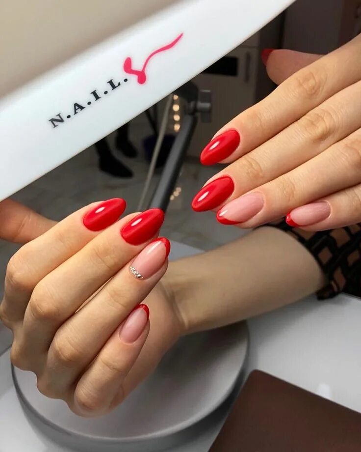 Красное яблоко самара маникюр Manicure by @n.a.i.l.s_russia Маникюр