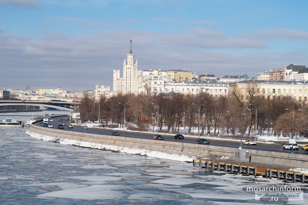 Краснохолмская набережная фото причал Краснохолмская набережная и Новоспасский причал - Фото пользователей сайта