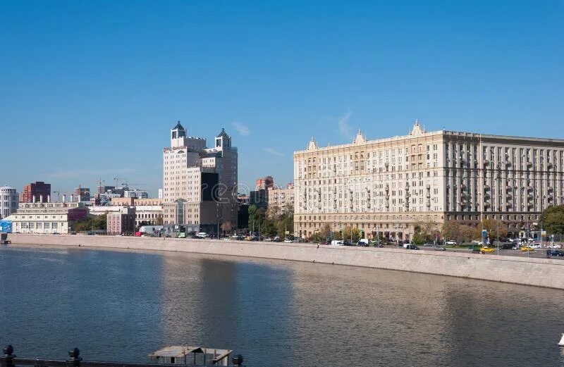 Краснопресненская набережная 12 фото дома 942 Krasnopresnenskaya стоковые фото - бесплатные и стоковые фото RF от Dreamsti