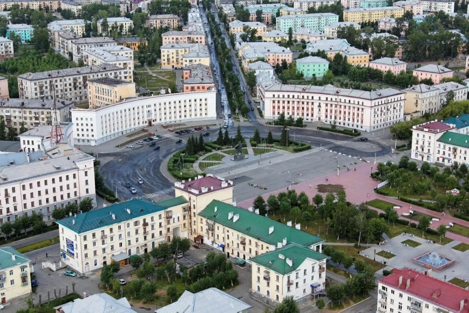 Краснотурьинск фото города Исторический пазл "Мой любимый город - Краснотурьинск!" 2023, Краснотурьинск - д