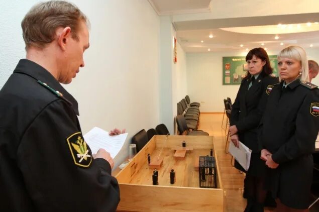 Красноярск фото судебных приставов Житель Белгородской области обманул красноярцев при продаже несуществующих машин