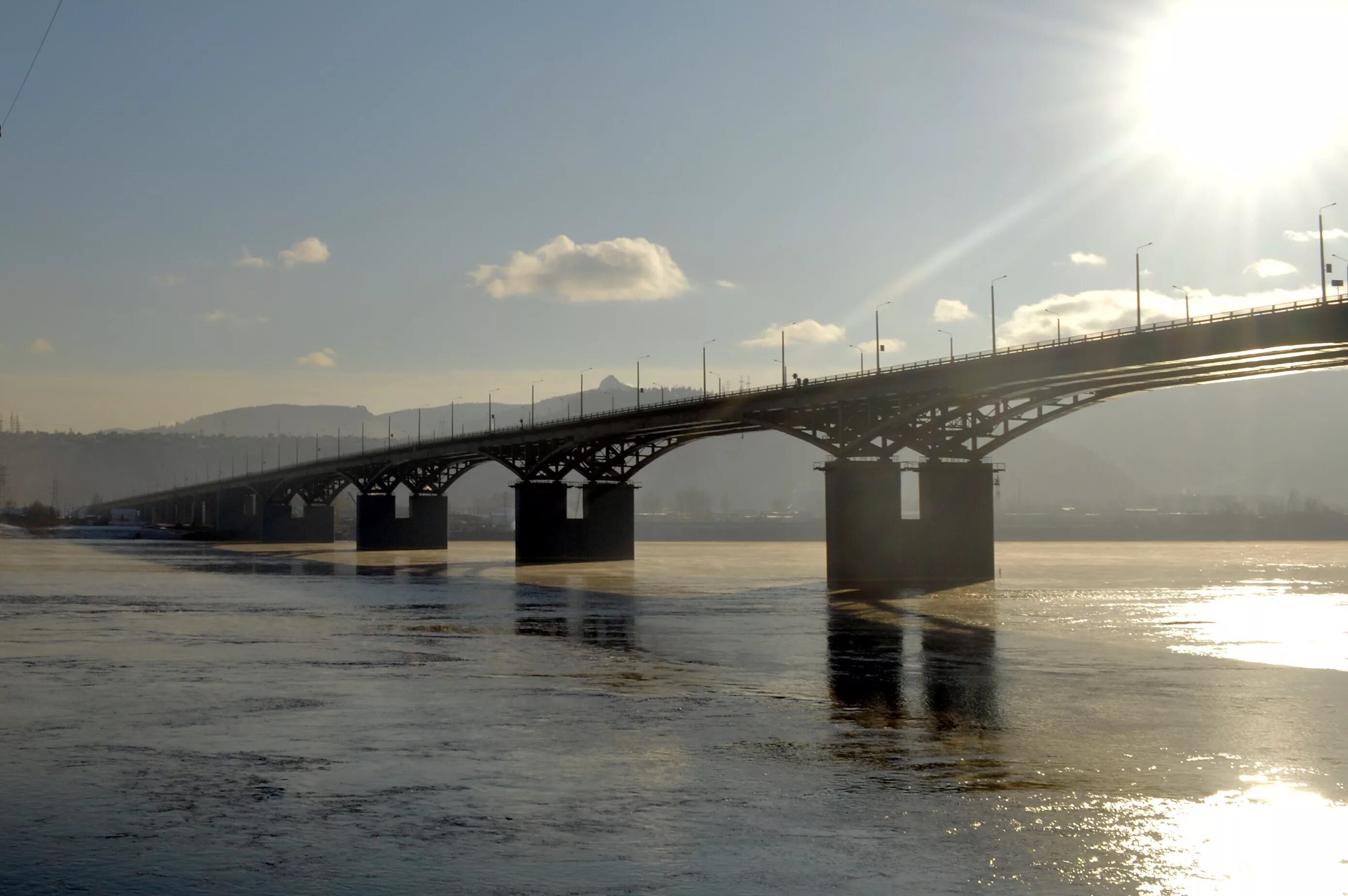 Красноярск мост через енисей фото Открыт мост через Енисей в Красноярске - Трансмост