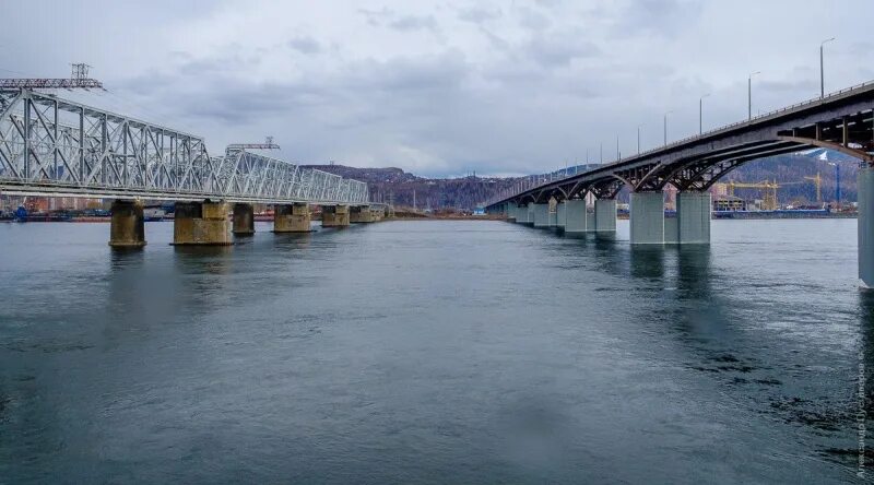 Красноярск мост через енисей фото Короткая дорога из студгородка к 4 мосту через Енисей и пешеходный проспект Мира
