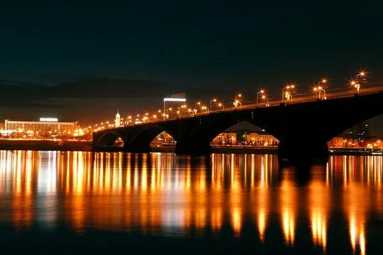 Красноярск ночью фото DIE 1 BESTEN BILDER, STOCK-FOTOS UND -VEKTORGRAFIKEN ZU ""Отражение Фонарей"" Ad