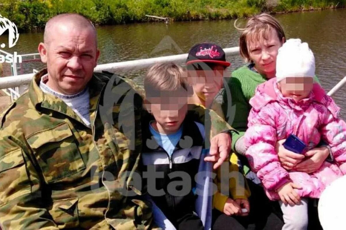 Красноярск отравление семьи последние новости фото семьи В Тюменской области отец случайно застрелил девятилетнего сына на охоте - Новост