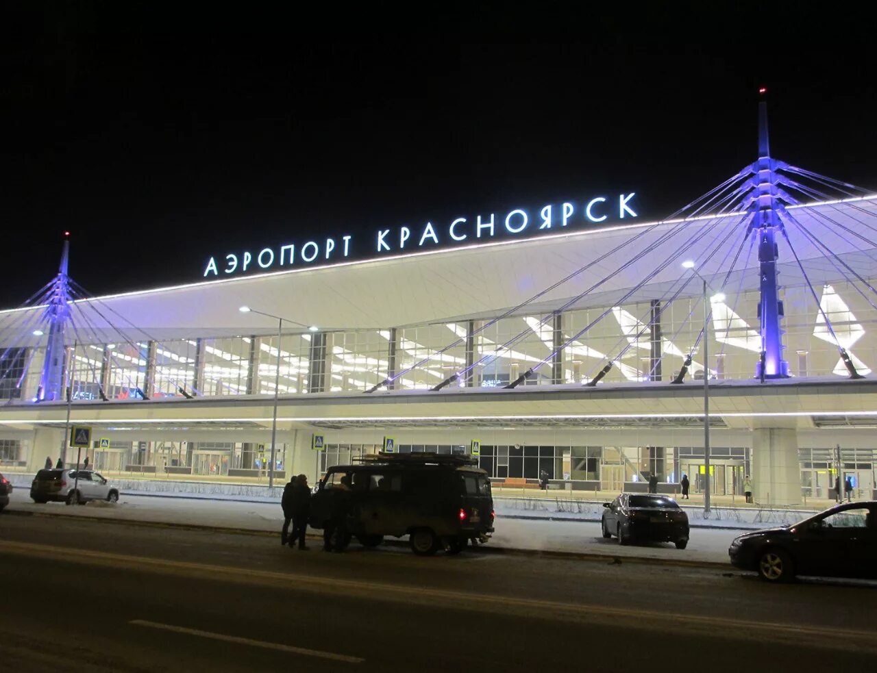 Красноярский аэропорт емельяново фото В аэропорт теперь можно уехать на автобусах. Правда только из Красноярска / Обще