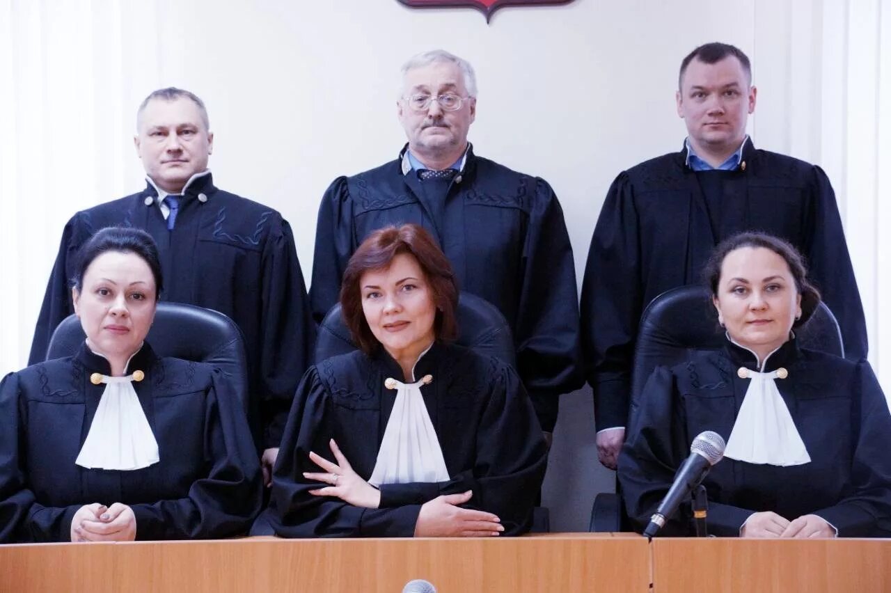 Красноярский краевой суд состав суда фото Коряжемский городской суд Архангельской области