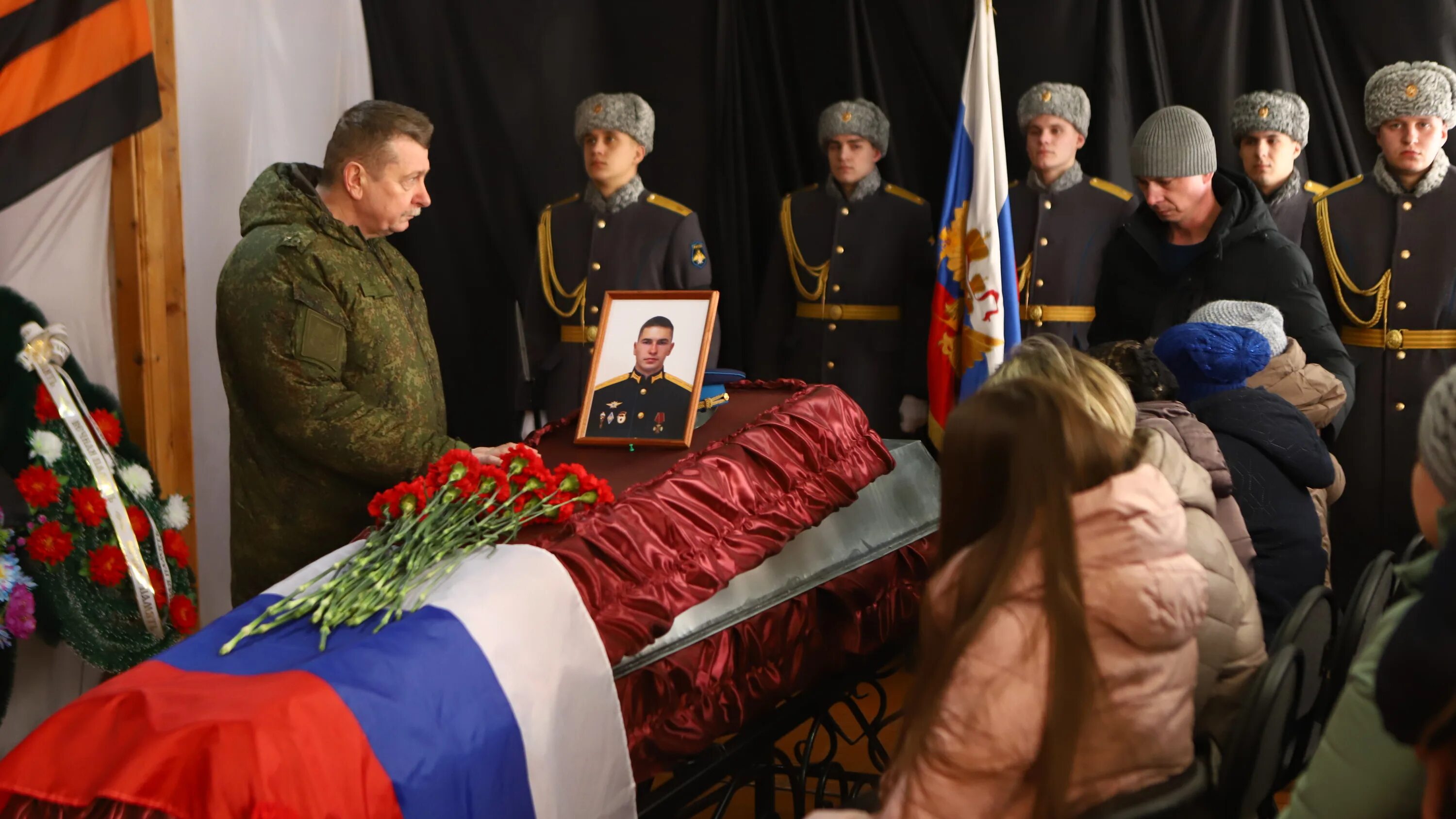 Красноярский край похороны отравившихся детей фото Похоронили Военного: последние новости на сегодня, самые свежие сведения НГС24.р