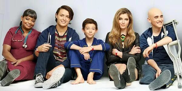Красные браслеты фото Red Band Society Is Officially Canceled Red band society, Tv seasons, Gotham