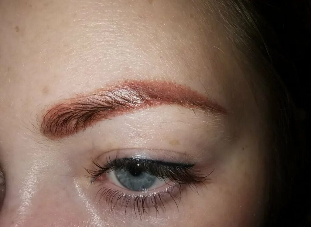 Красные брови после татуажа Почему бывают синие и красные брови? Beauty Lab Дзен