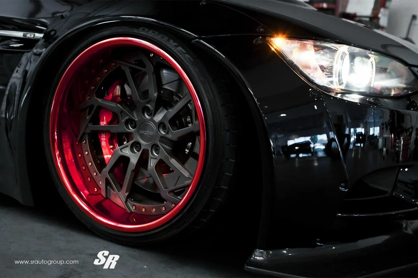 Красные диски на черной машине фото SR Auto Liberty Walk BMW M3 Convertible is a Stance Recital Bmw m3 convertible, 
