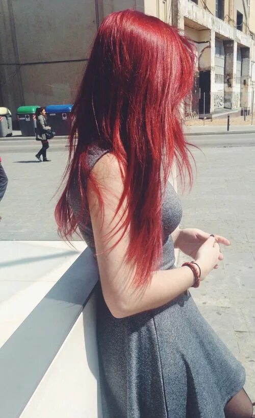 Красные фото девушек без лица Get the We Heart It app! Red hair inspo, Red hair tumblr, Hair styles