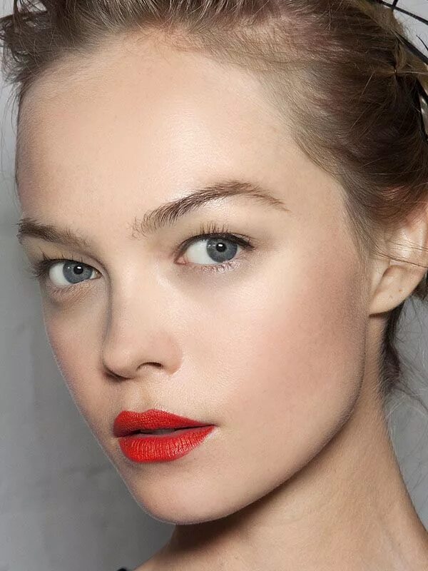 Красные губы без макияжа So red lips—yes, RED!-are big for spring. and here are a bunch of ways to wear t
