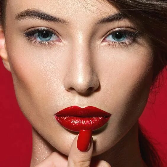 Красные губы без макияжа глаз Model Citizen Magazine Issue 12 in 2019 Fashion, Fashion photography, Red lips