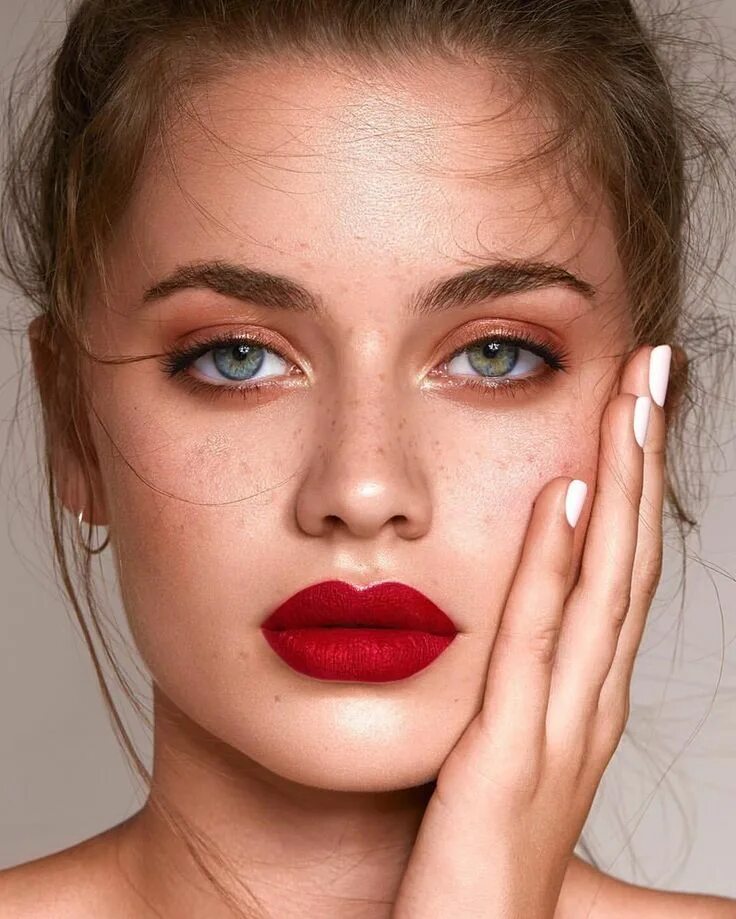 Красные губы без макияжа глаз 1,824 Likes, 19 Comments - Tamara Williams (@tamarawilliams1) on Instagram: "The