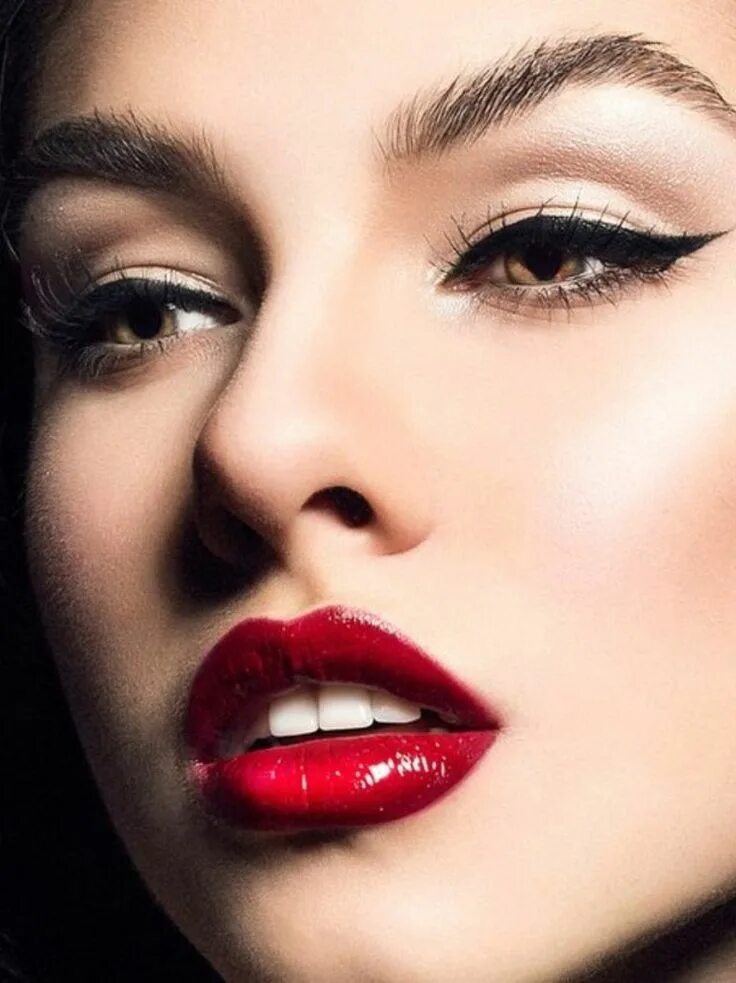 Красные губы фото макияж makeup Макияж, Макияж красные губы, Красные помады