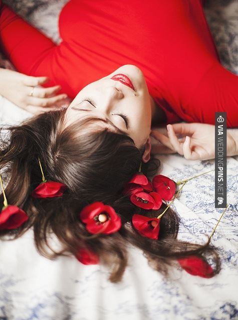 Красные идеи для фото Amazing - Red CHECK OUT MORE GREAT RED WEDDING IDEAS AT WEDDINGPINS.NET #wedding