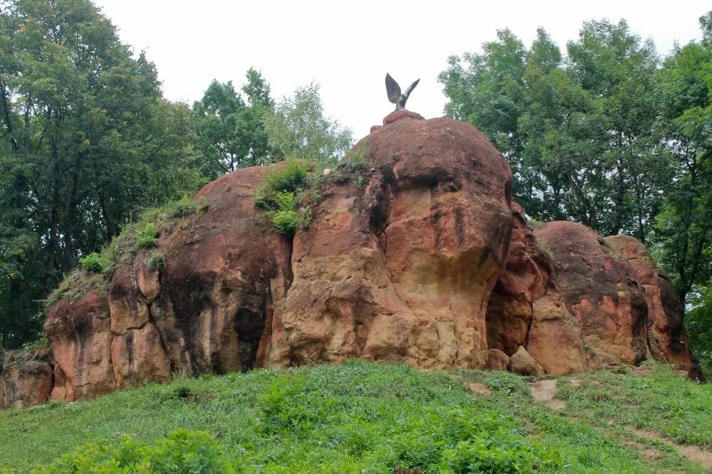 Красные камни кисловодск фото Красные и серые камни Кисловодск Культурный туризм