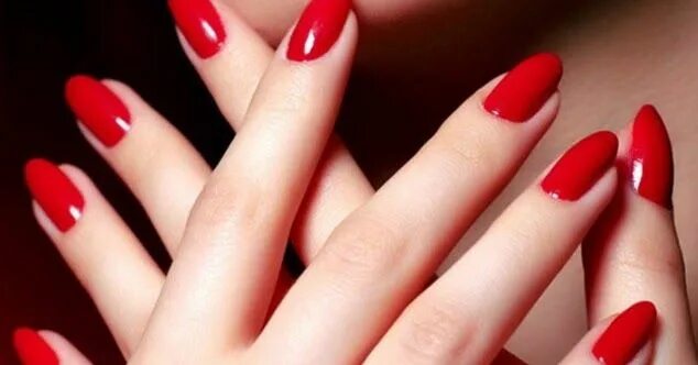 Красные классические ногти маникюр Strengthen your nails and make your manicure last longer