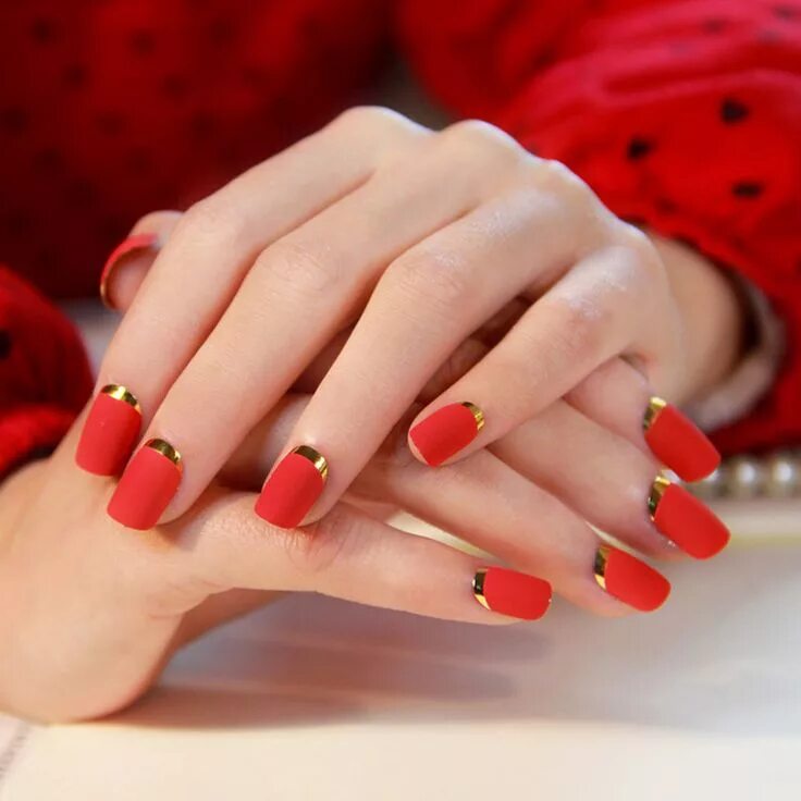 Красные классические ногти маникюр Pin su NAIL Polish Art
