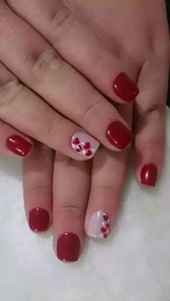 Красные короткие ногти фото 35 Easy Valentine's Day Nail Designs To Copy 2024 - Inspired Beauty Valentines n