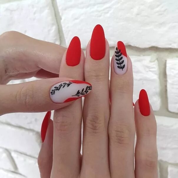 Красные ногти дизайн 2024 молодежные Красивые ногти. Маникюр. DivaNail Red acrylic nails, Green nails, Red nails