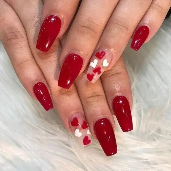 Красные ногти маникюр с сердечками 15 Cute Valentine Nail Designs ⋆ Beautymone Nail designs valentines, Valentine's