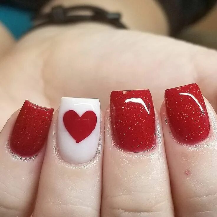Красные ногти маникюр с сердечками 50+ Valentine's Day Nail Art Ideas That Are Perfect For The Special Day #nailart