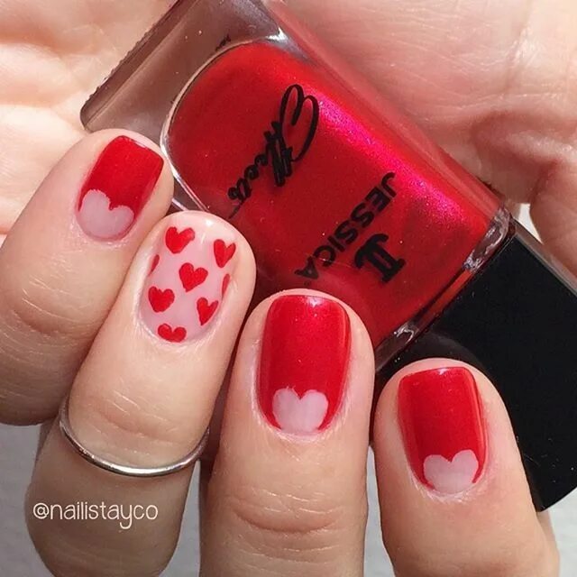 Красные ногти маникюр с сердечками Nail It! Magazine on Instagram: "LOVE these heart negative space nails by @naili