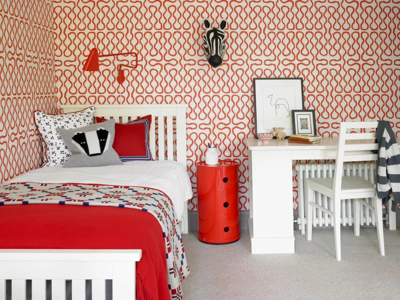 Красные обои для стен в интерьере Pin by Wilding & Wolfe on Richmond, 1930's refurbishment Wallpaper design for be