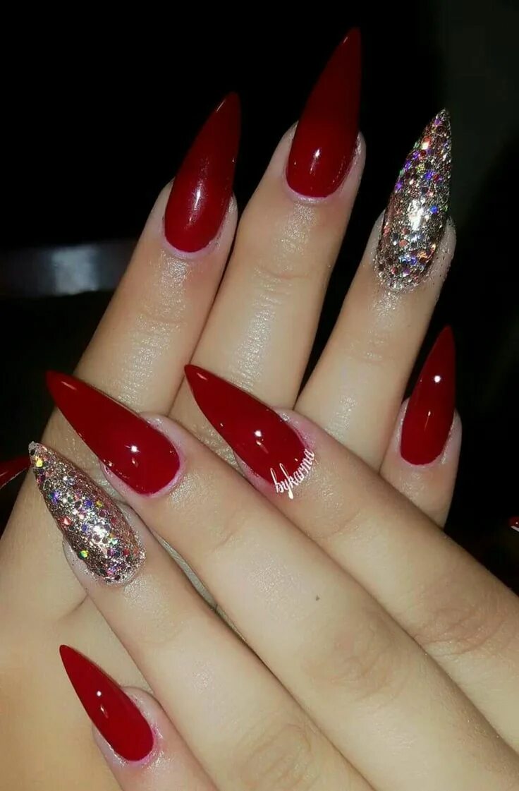 Красные острые ногти дизайн @mazotcu1 Linktree Red acrylic nails, Red nail art designs, Red nail art