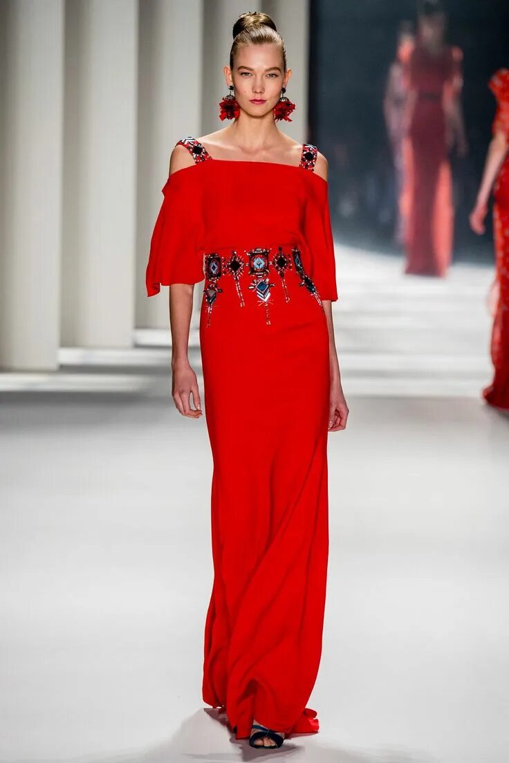 Красные платья 2024 модные тенденции Carolina Herrera Fall 2014 Ready-to-Wear Fashion Show Desfile de moda, Moda de a