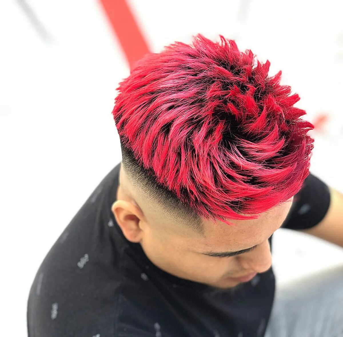 Красные прически мужские Cabelo Colorido Masculino Estilo - Marco da Moda Cores de cabelo, Cabelos mascul
