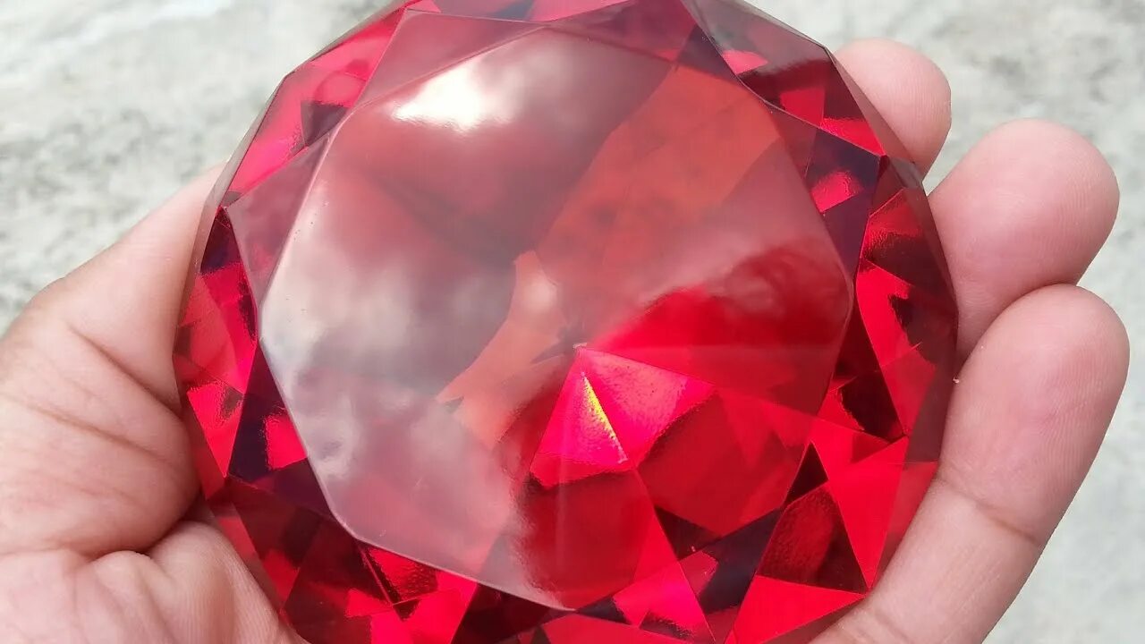 Красный бриллиант фото Batu Permata American Diamond / Red Ruby Sintetis Jumbo Big Size - YouTube