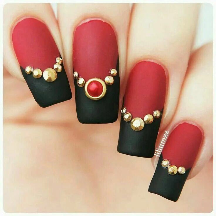 Красный черный маникюр со стразами Pin by Sarah Dee on Re-Pin Nail Exchange Gel nail art designs, Red and gold nail