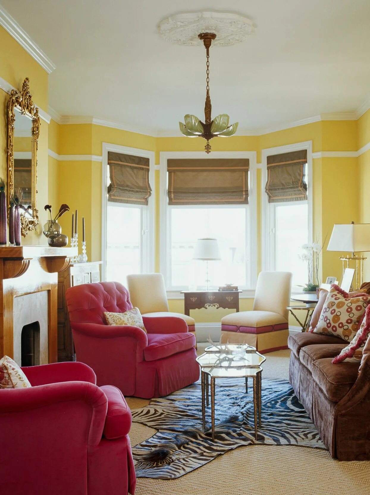 Красный и желтый цвет в интерьере 23 Yellow Living Room Ideas for a Bright, Happy Space