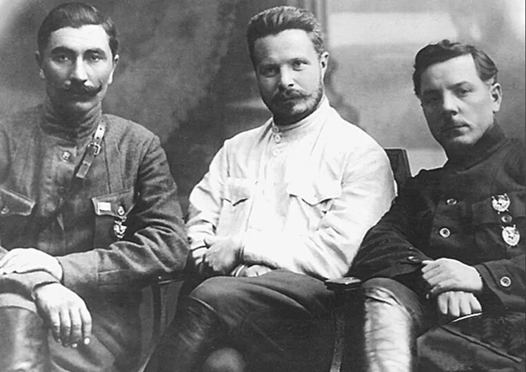 Красный командир фото Красные командиры Гражданской войны: С.М. Буденный, М.В. ... Назад в СССР Фотост
