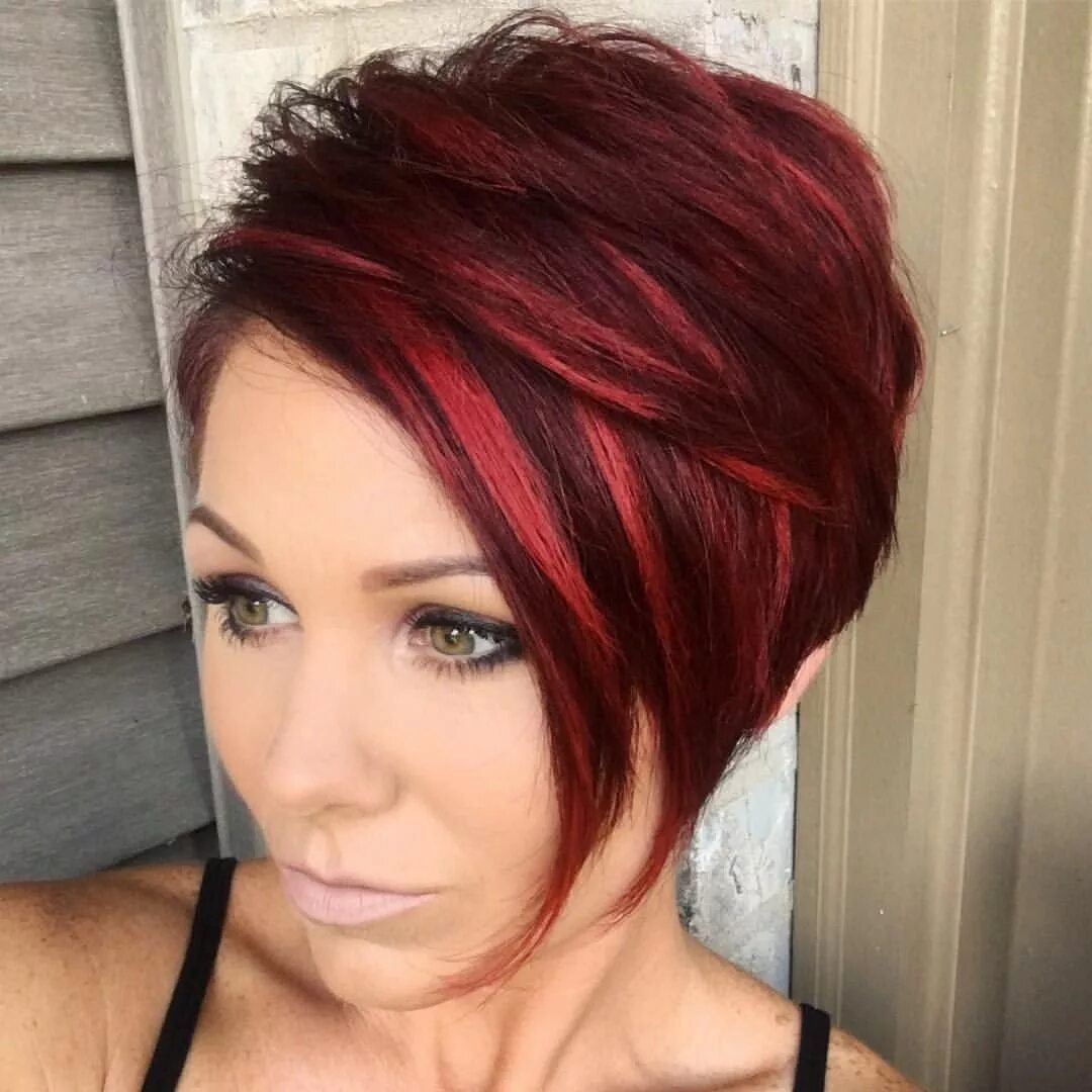 Красный коротких фото See this Instagram photo by @kiss_and_makeup05 * 587 likes Short red hair, Short