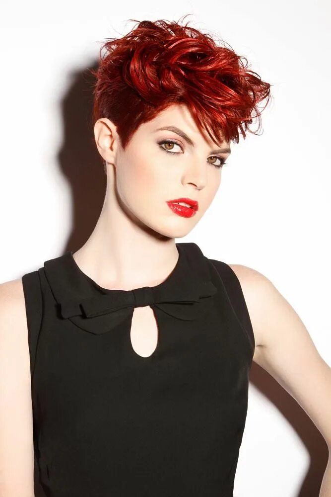 Красный коротких фото Prism Collection by Candy Shaw Codner Short red hair, Cool short hairstyles, Lat