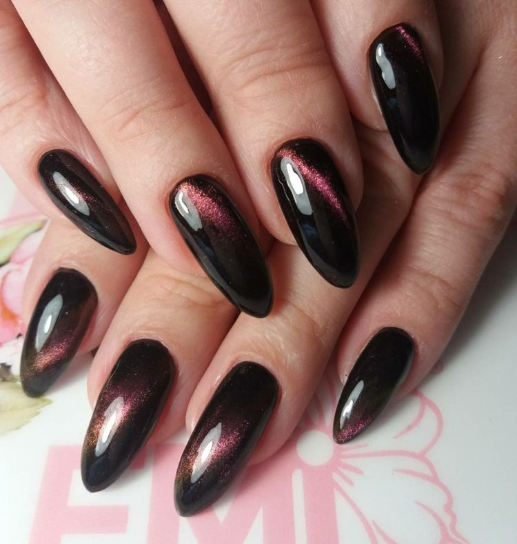 Красный кошачий глаз маникюр миндаль Pin by mary quin moore on Nail Art Cat eye nails, Eye nail art, Manicure