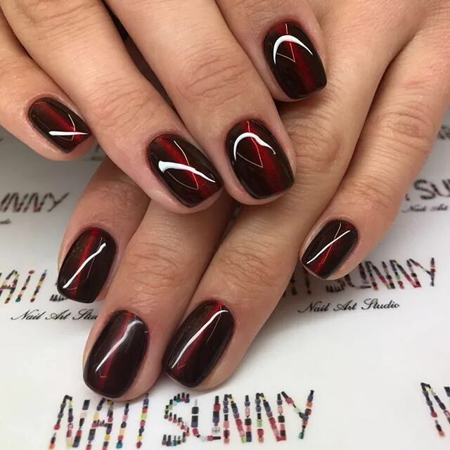 Красный кошачий маникюр фото red and black #nails Cute nails, Nail designs glitter, Valentines nail art desig